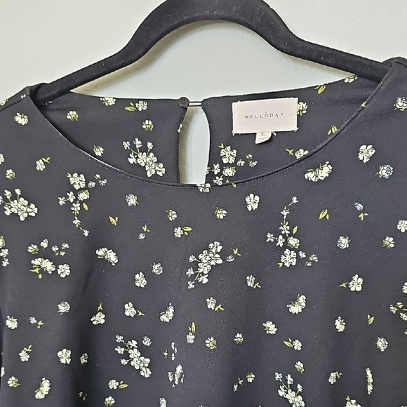 Melloday XL Romantic Micro Floral Puff Sleeve Blouse XL - Picture 2 of 6